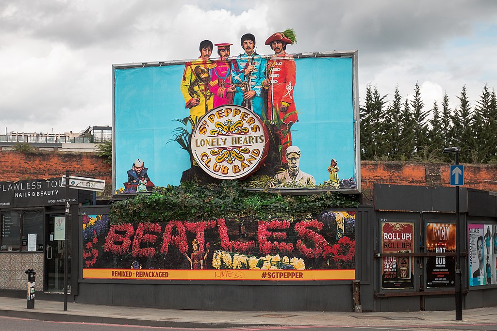 sgt._peppers_50th_anniversary_billboard_in_london-may_2017.jpg